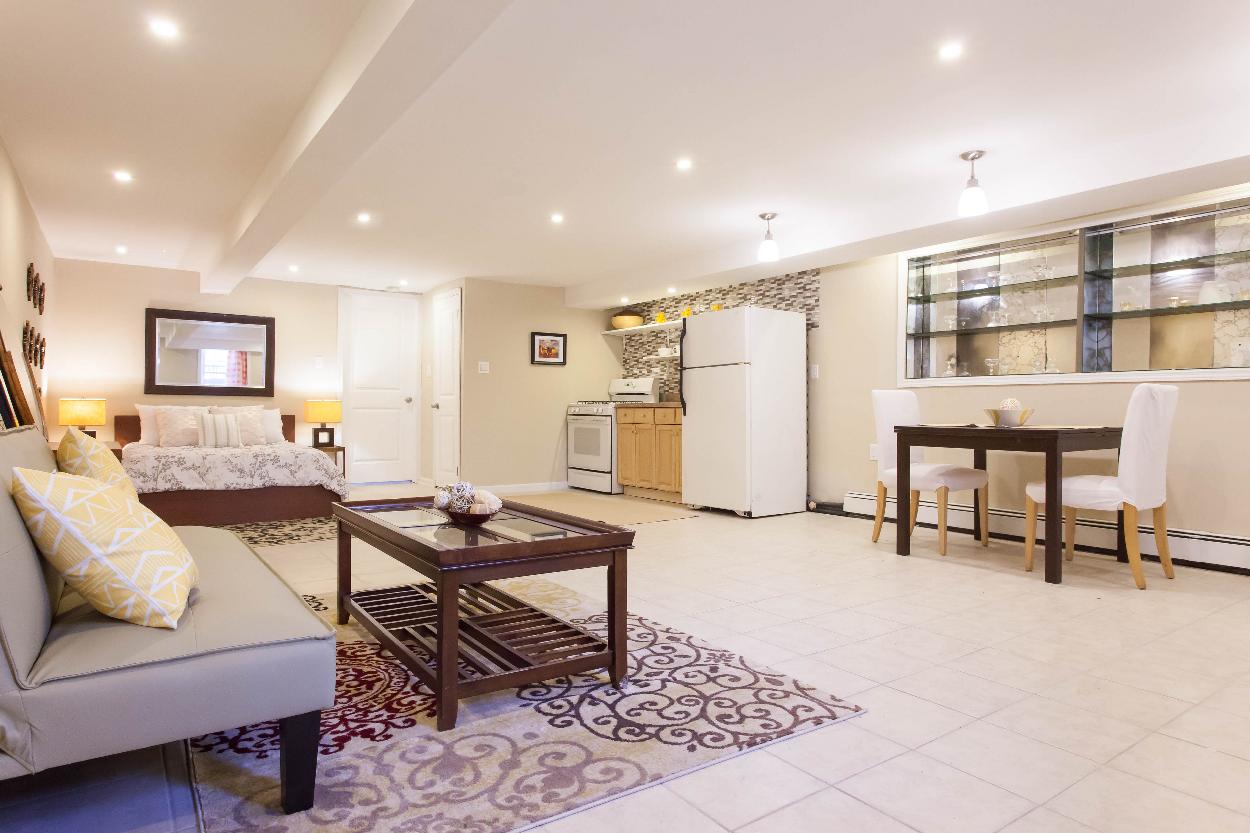 Basement: Open concept floorplan
