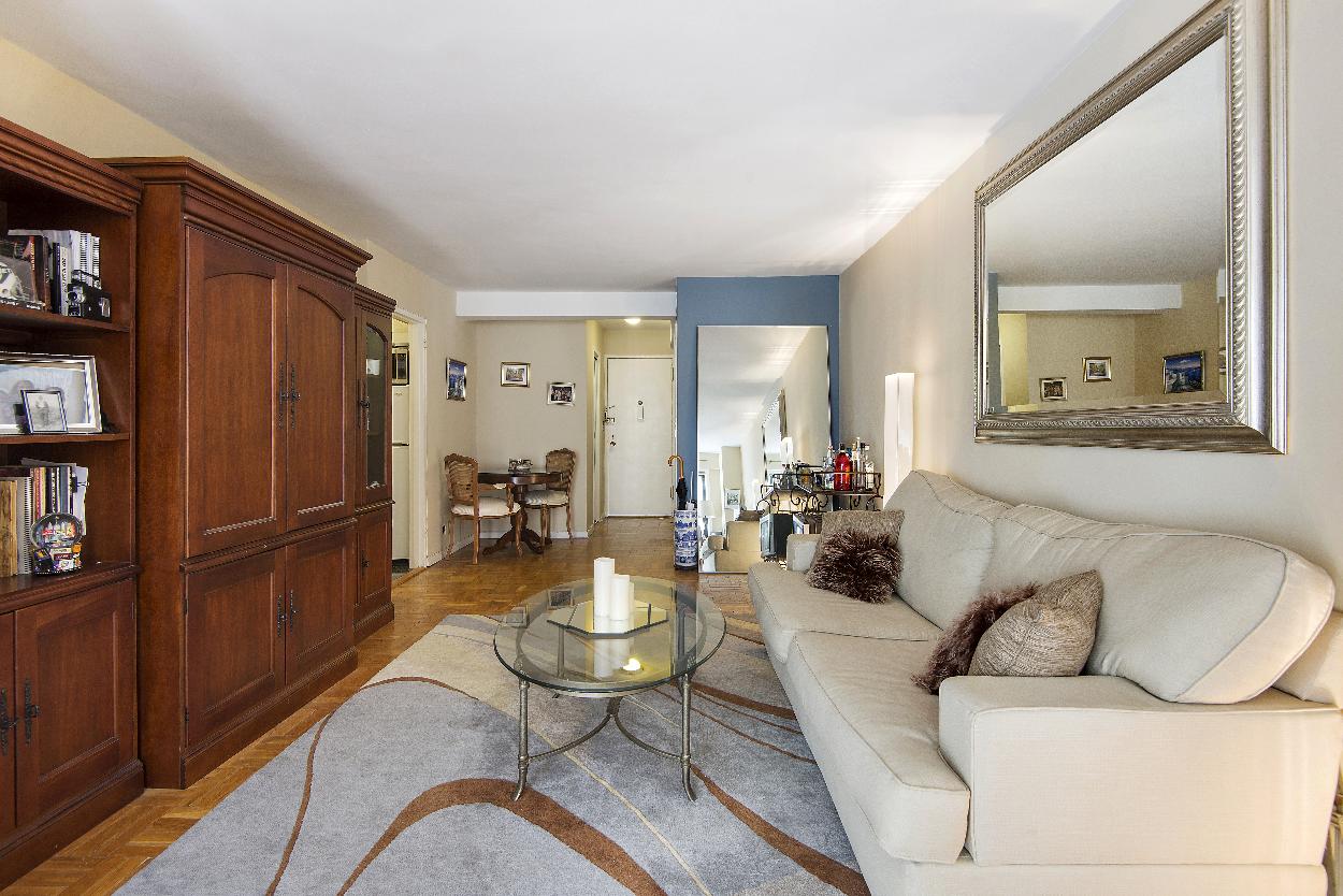 220 East 67th Street #5A, Upper East Side, New York, NY 10065 | RealDirect