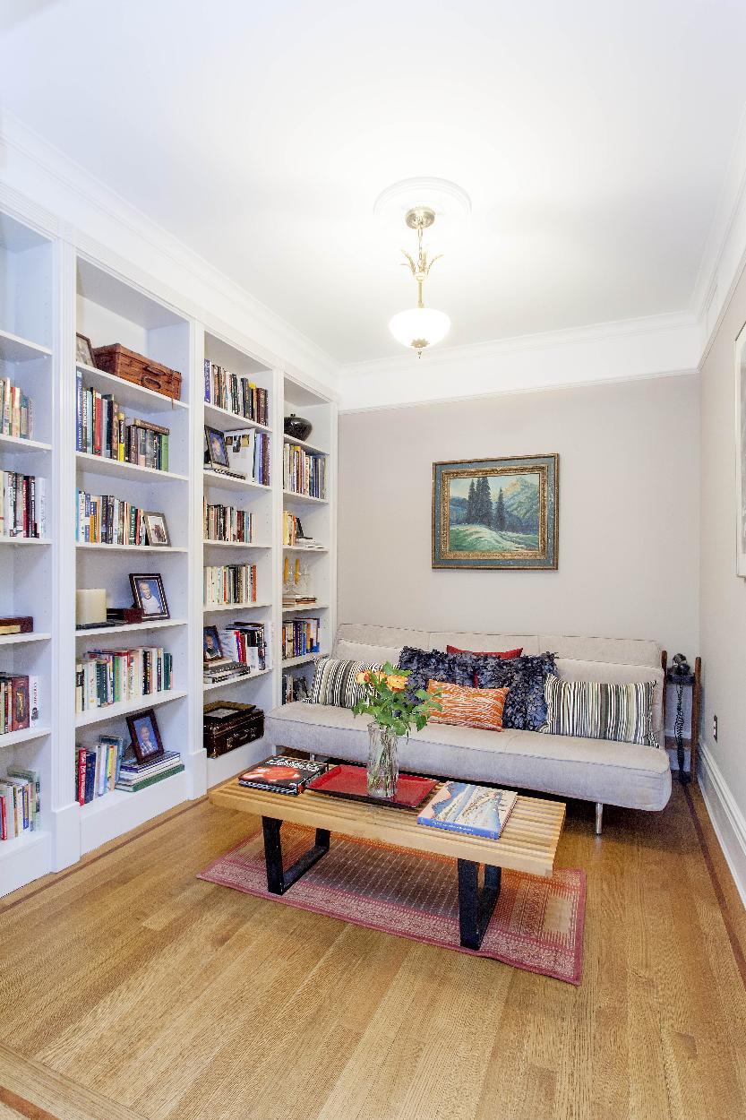 Library / sitting room.